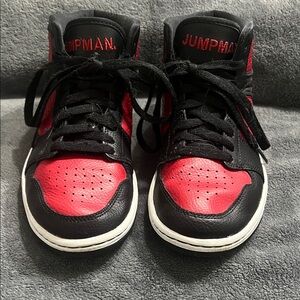 Air Jordan Style Black & Red High-Top Sneakers